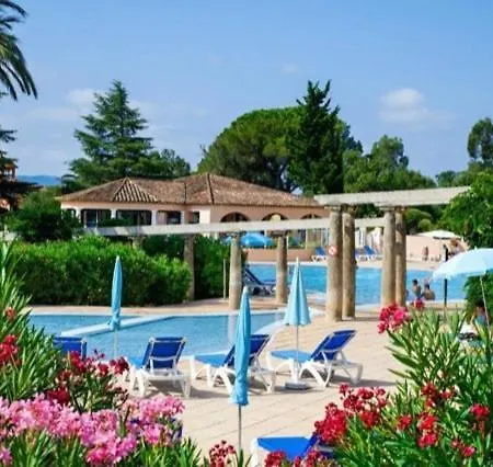 Lägenhet Les Parcs De Grimaud
